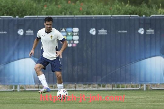 金年会体育-英超球队对阵德甲球队在欧冠及欧联的表现分析